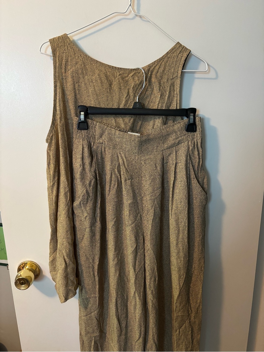 Coastal Vintage Retro 90s Carole Little Gold Two-Piece Ensemble Women’s Size 6